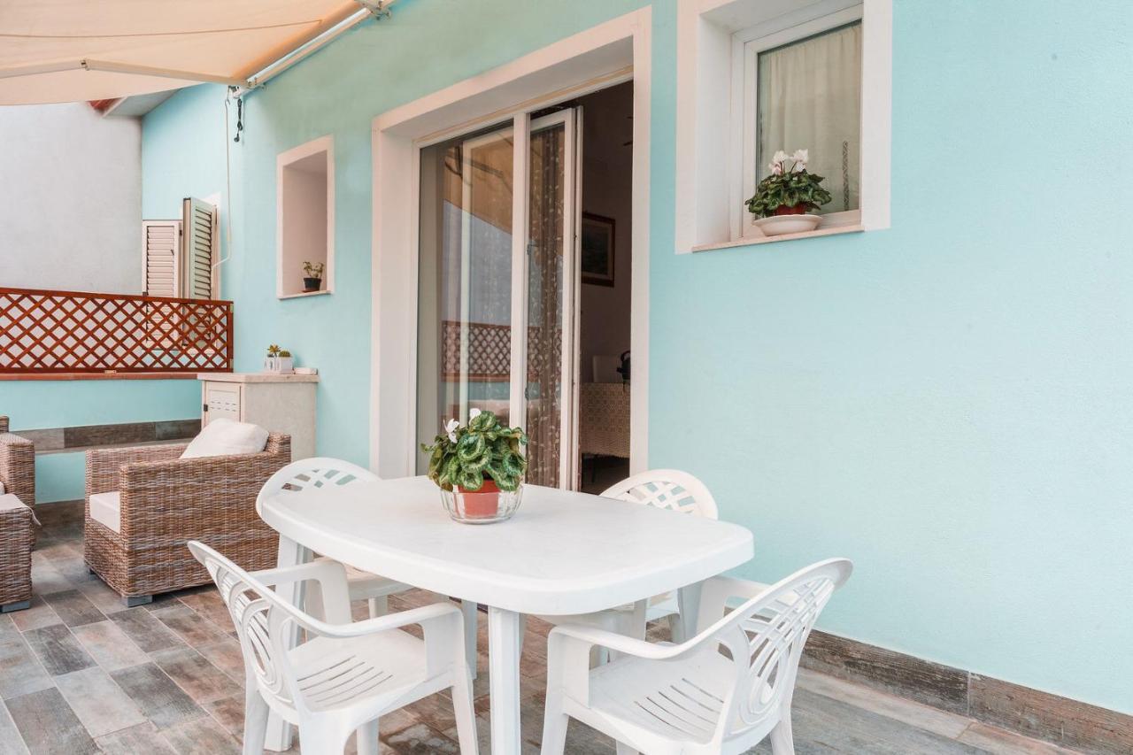 Holiday Home Alle Pavoncelle, Indipendente Con Terrazzo Di 60 Mq Portoscuso Exterior foto