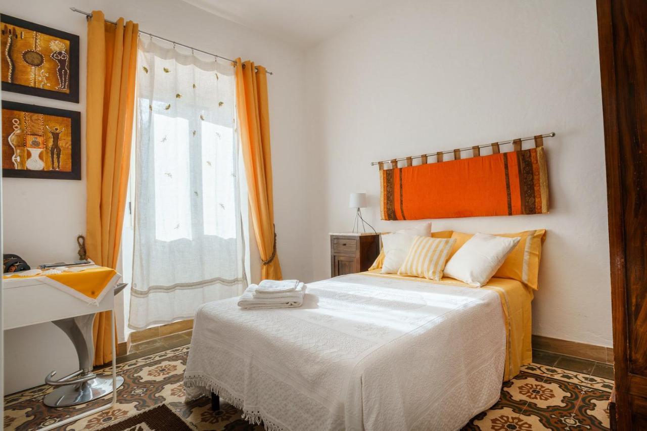 Holiday Home Alle Pavoncelle, Indipendente Con Terrazzo Di 60 Mq Portoscuso Exterior foto